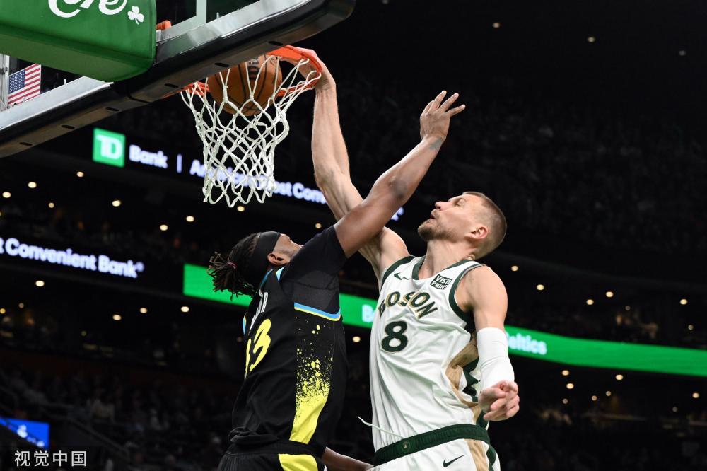 天津女排的 天津女排的