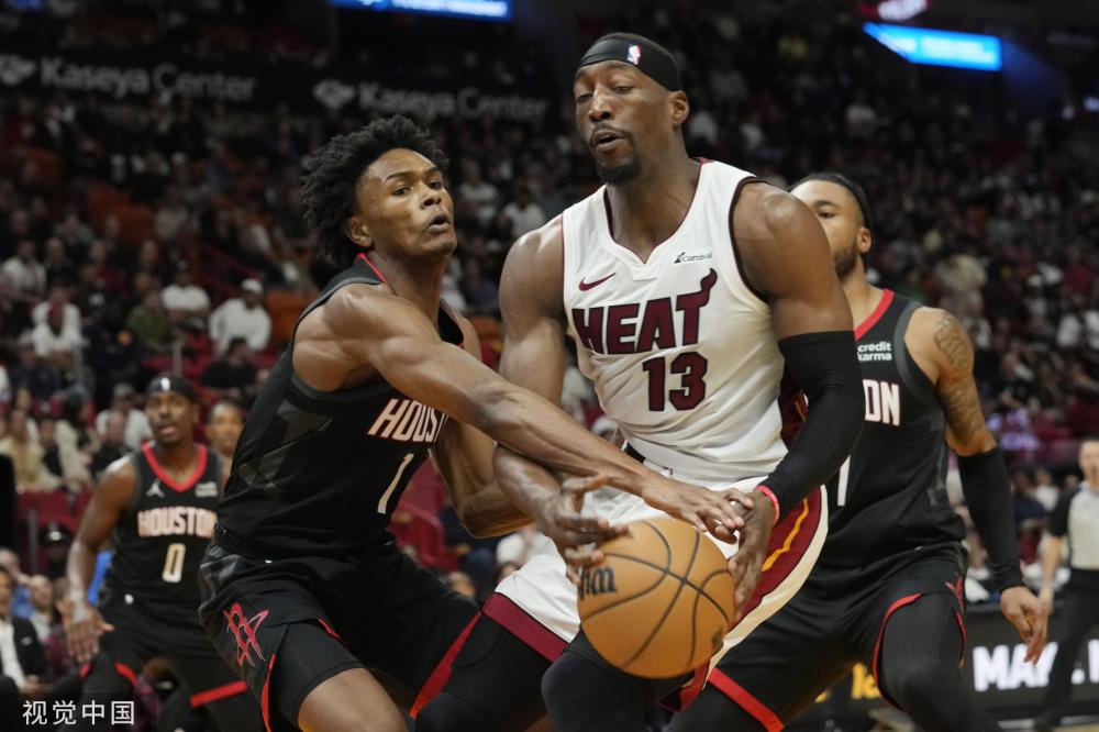 同时也凸显 同时也凸显